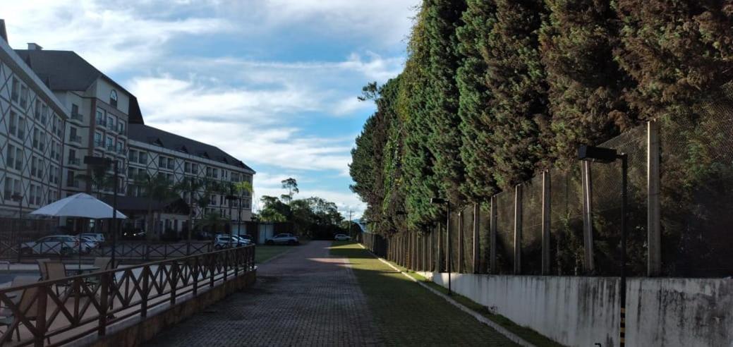 Suite Cond Vista Azul Em Pedra Azul - โดมิงกอส มาร์ตินส์ ภายนอก รูปภาพ